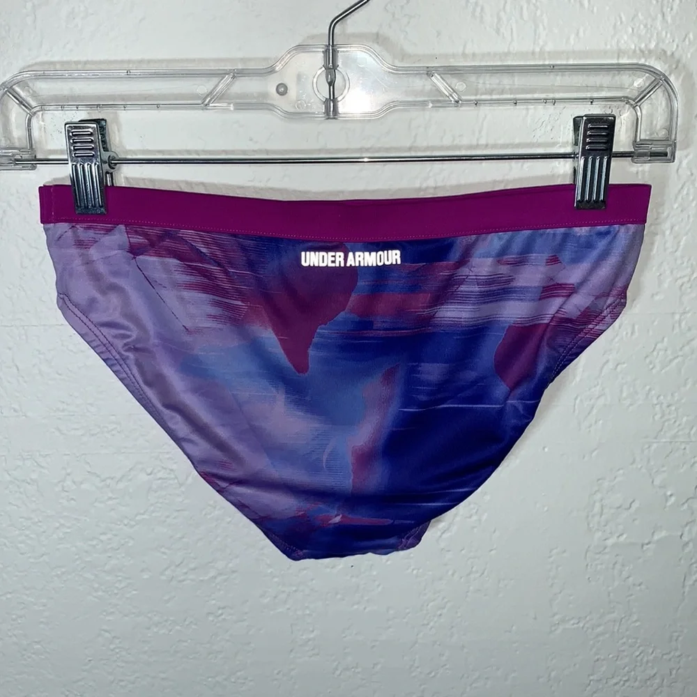 Under Armour HeatGear Two-Piece Swimsuit (Size 12)